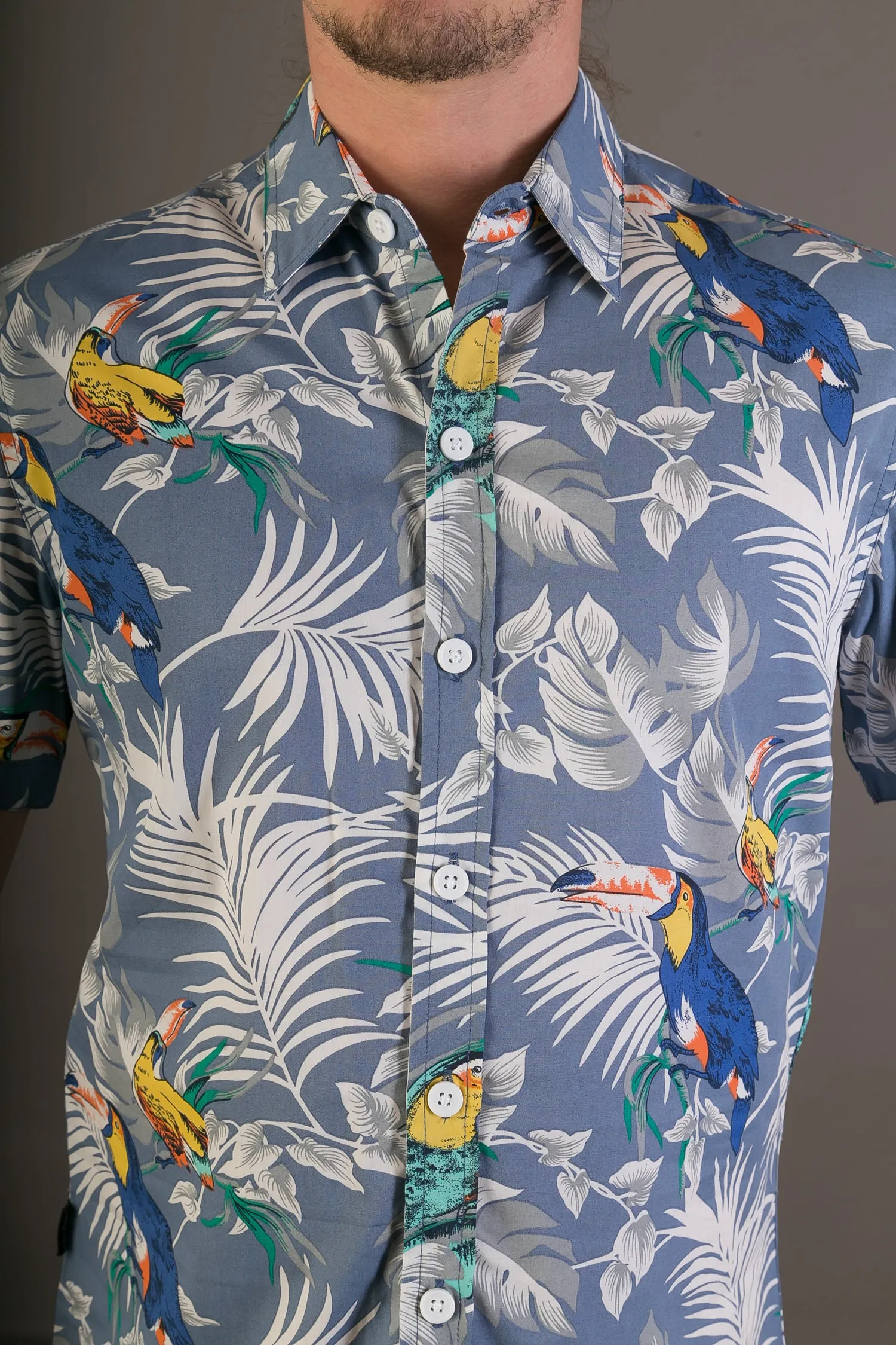 Blue Toucan Bird Tropical Print Cotton Slim Fit Mens Shirt Short Sleeve