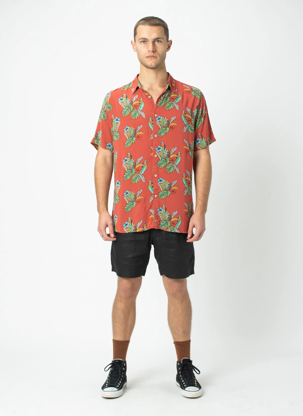 Holiday Short-Sleeve Shirt Red Parrot