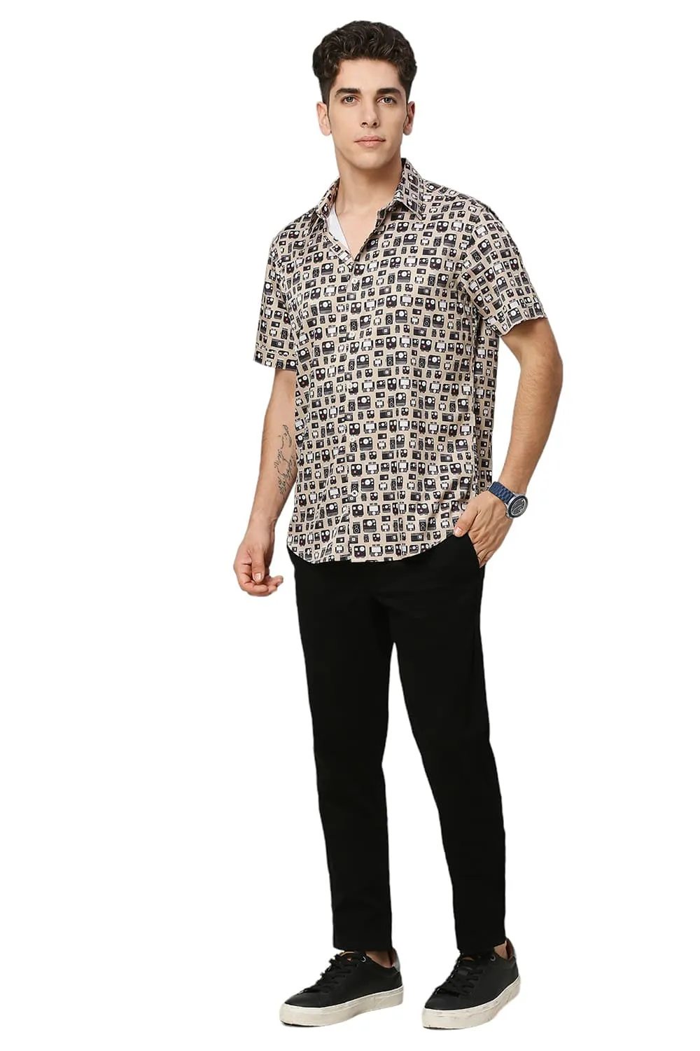 Slim Fit Polyester Stretch Twill Printed Halfsleeves Shirt