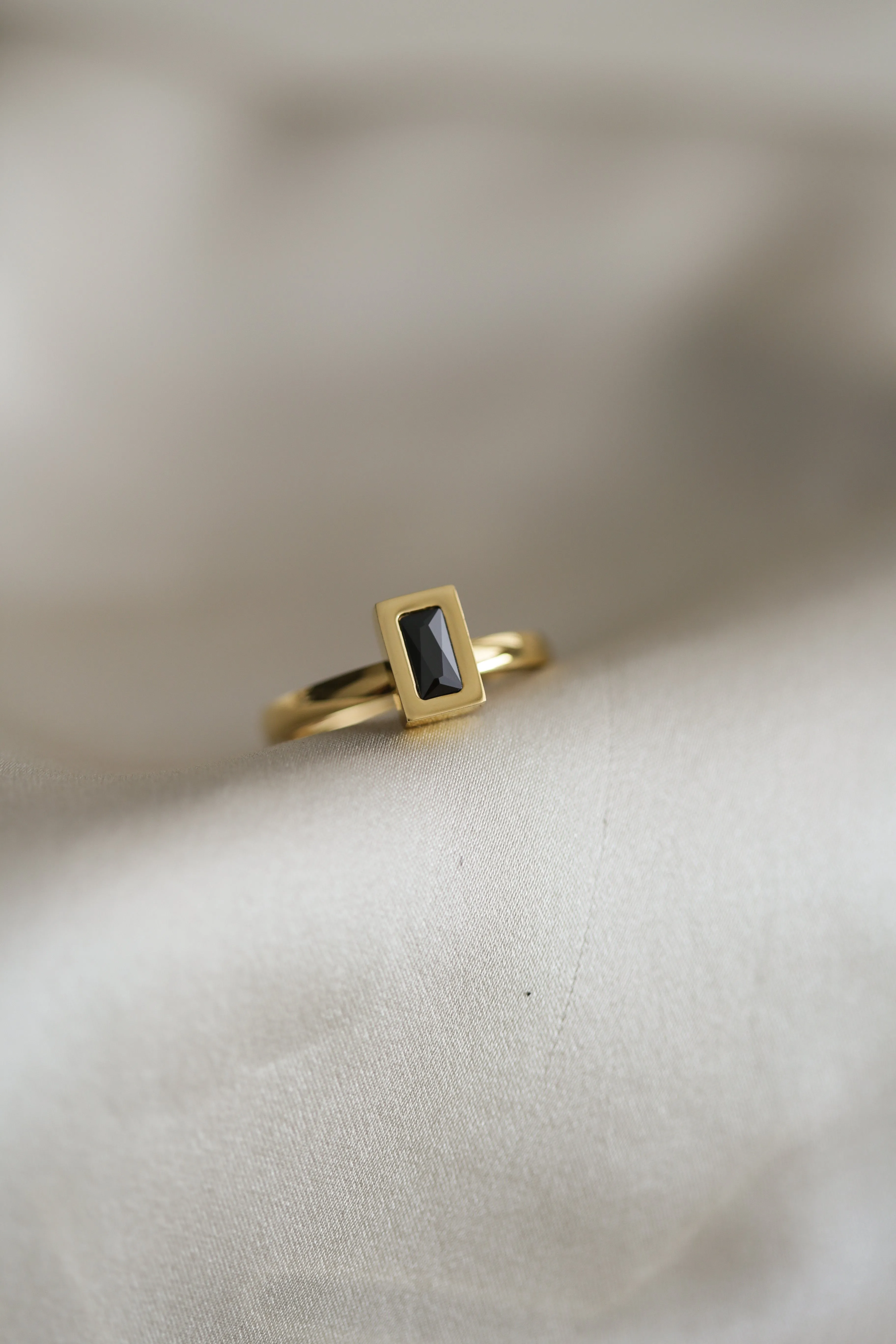 Zita Ring